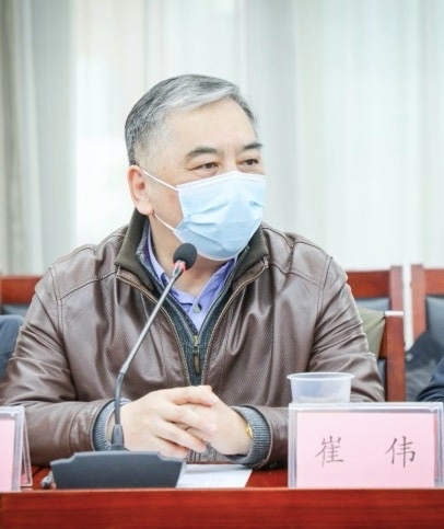 中国戏剧家协会分党组成员、秘书长 崔伟