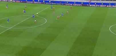 欧冠：皇马客场4-3奥林匹亚科斯 姆巴佩大四喜 维尼修斯两送助攻 姆巴佩创纪录