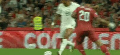 葡萄牙2-1挪威 4连胜提前出线：C罗回归之门渐闭
