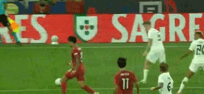 葡萄牙2-1挪威 4连胜提前出线：C罗回归之门渐闭