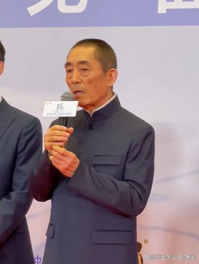 易烊千玺赵露思将合作出演张艺谋导演的《英雄联盟》 双顶流合作拍网剧?