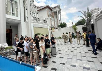 两名中国公民在柬埔寨跳车获救 警方破获涉中国公民安全案件