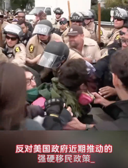 芝加哥抗议者与执法人员激烈冲突！