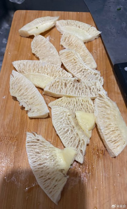 春笋冷藏了一晚变成了竹荪