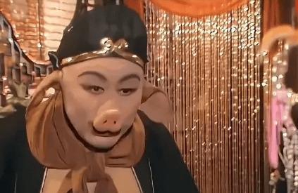 81岁马德华再现猪八戒名场面 老艺术家的舞台坚守