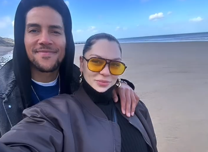 幸福!结石姐正式公开与男友合影