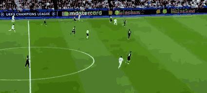 巴尔韦德帽子戏法 皇马3-0曼城占先机