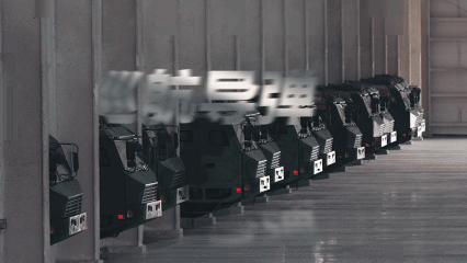 这群年轻人出手即“王炸” 重器在手，本事在身