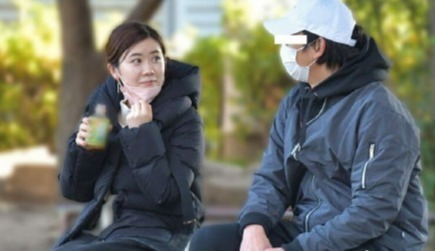 福原爱与绯闻对象开始交往公园有说有笑甜蜜约会