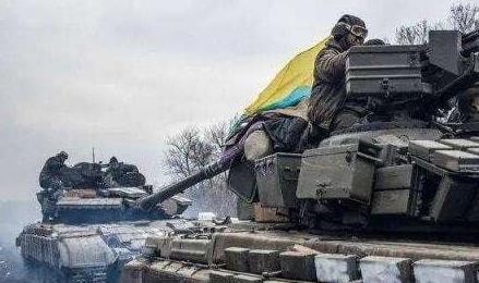 乌克兰军方称炮击致乌军2死4伤