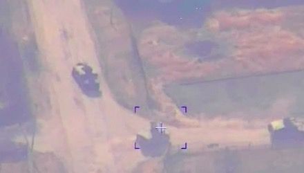 俄方公布摧毁乌军侦察队视频 4辆美制军车爆炸