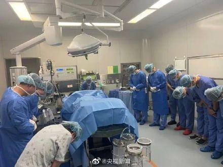 28岁女子去世捐献器官：“妈妈成了天使，会永远保护你们。”