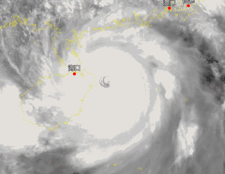 摩羯”成为登陆我国的最强秋台风：文昌沿海遭受冲击