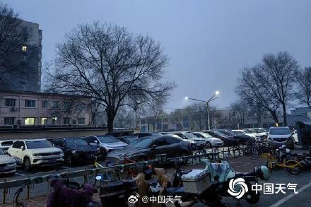 北京有零星小雨或小雨