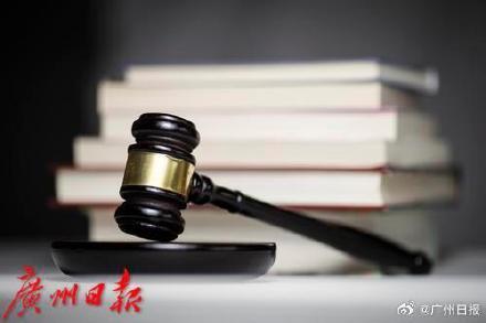 外卖啃完发现全是蛆 卤煮食品惊现死蛆