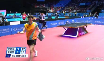 王曼昱逆转晋级 决胜局惊天翻盘