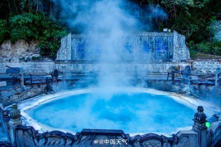 用大寒节气打开冬日中国之美 温泉里的温暖时光