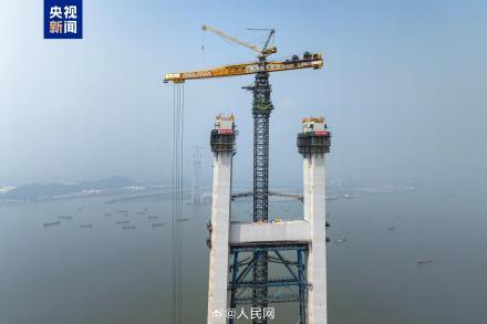中国建起世界最大跨径双层悬索桥 狮子洋大桥主塔封顶