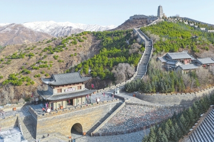 漫步雁门关 欣赏“中华第一关”冬日的雄浑景象