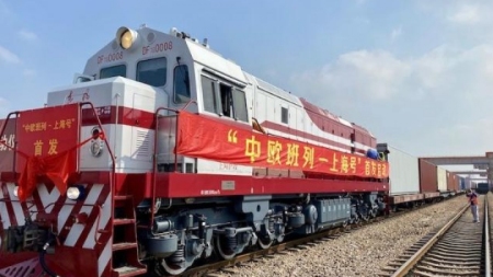 Erster „China-Europa-Zug“ zwischen Shanghai und Hamburg losgefahren