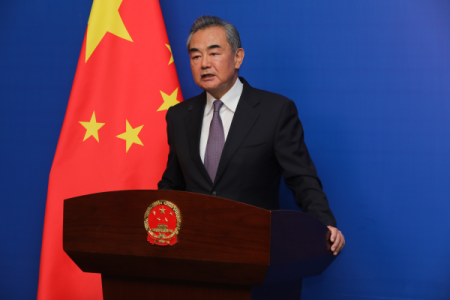 Wang Yi fordert Austausch und Zusammenarbeit zwischen China und den USA