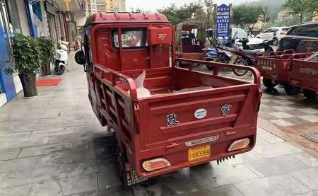台风天逆行成中国三蹦子最硬核广告 30台三蹦子齐上阵封堵溃口