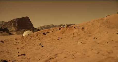 电影《火星救援》（2015）剧照。