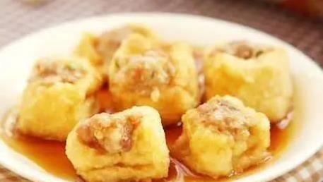 家常炸豆腐新做法，10块豆腐塞满馅，鲜香不腻全家抢