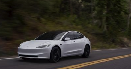 19万的Model 3买不到了！特斯拉或返销美版到加拿大：售价直接翻倍