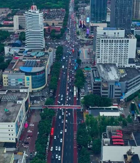 BBC车评人哈蒙德盛赞中国辅助驾驶技术