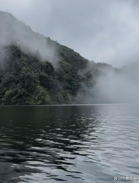 哀牢山景区可赏禁区当敬 敬畏自然，有序游览