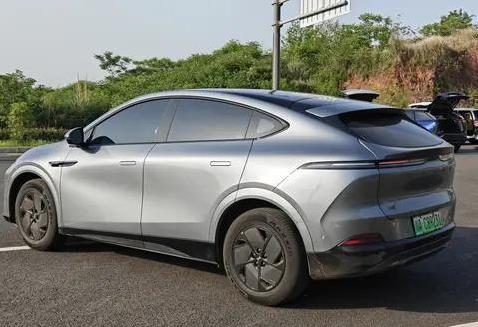 17万小鹏G6吊打Model Y？空间超大，智能拉满！