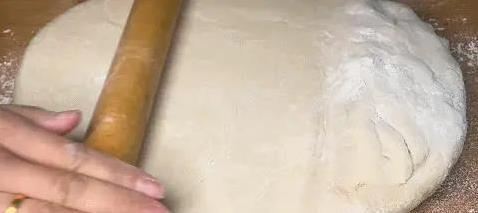 7块钱烫面饼不够吃，自己做金黄多层，香到邻居敲门？