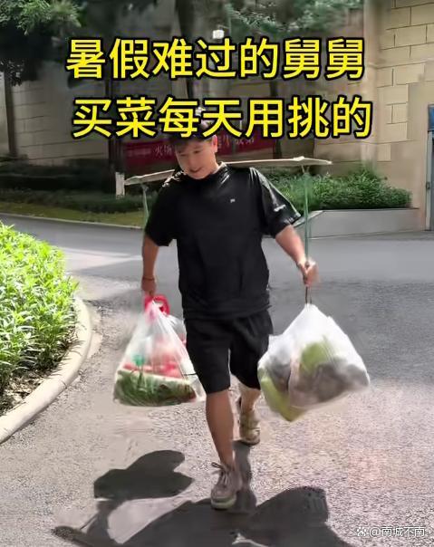 16個外甥55天吃掉6萬 硬核帶娃指南