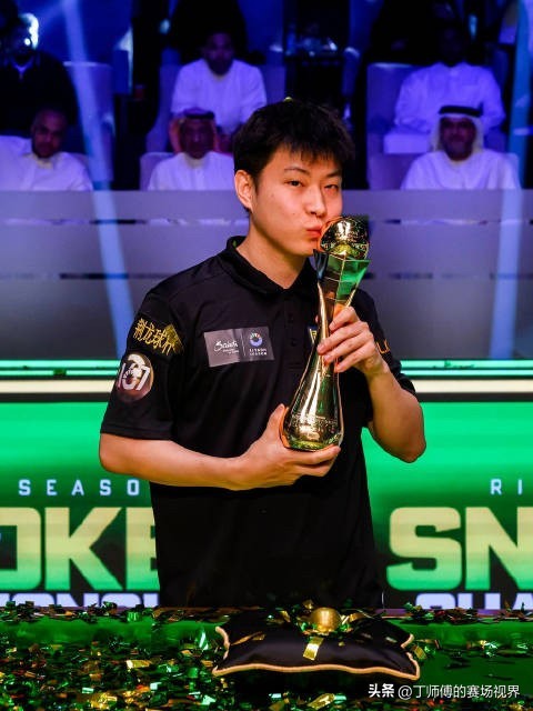 肖國棟、趙心童和吳宜澤誰是本賽季表現(xiàn)最好的中國球手？