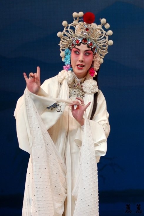 端午节的传说——当今京剧舞台上的《白蛇传》