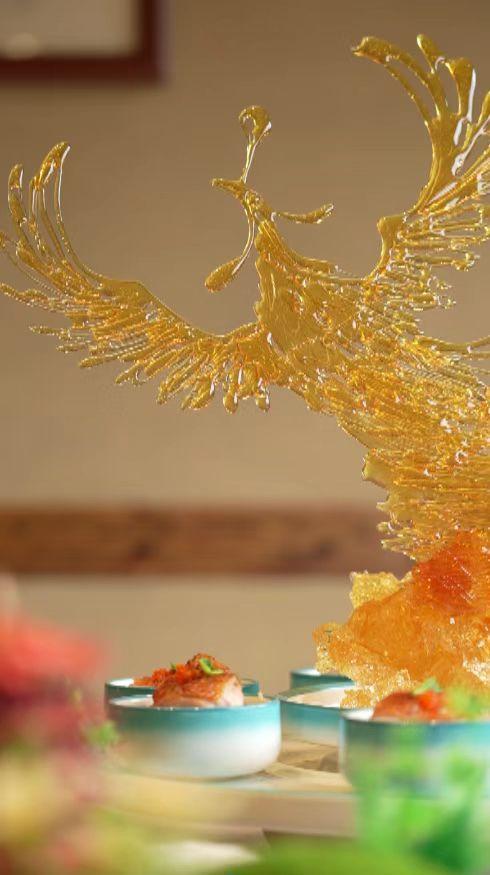 以莫氏鸡煲为核心的美食街区初具雏形 真实感引领美食热潮