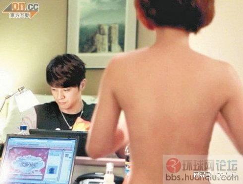 小天后陷父子包养丑闻 被曝床上功夫好下面很紧