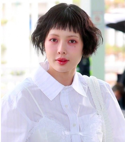 泫雅也没逃过韩国酵母 发型问题还是心理方面出了问题？