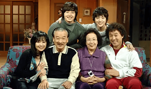 李在明发文悼念李顺载 巨星陨落，世代铭记