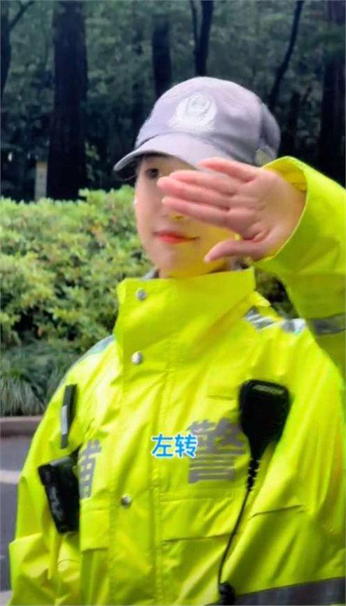 兔子警官新制服亮相 网友：夏装让人眼前一亮 ——甜美风范圈粉无数