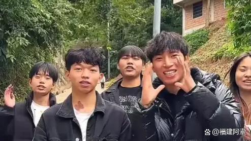 小伙结婚邀请网友撑场面 已有万人参加