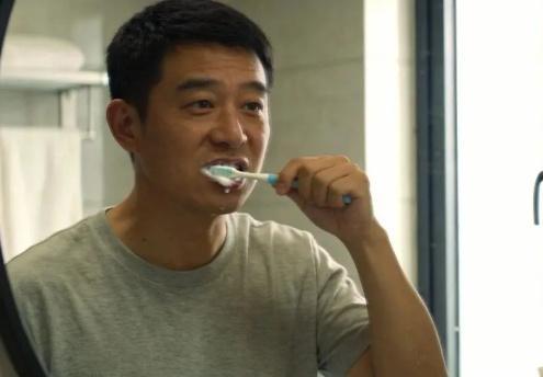 从小坚持的睡前刷牙可能是错的