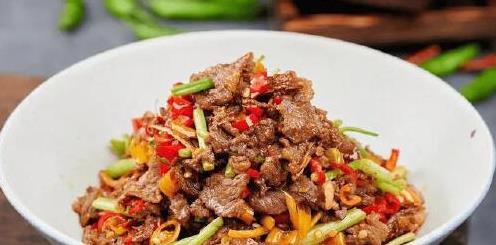 湖南的辣由从何来，盘点十道辣到怀疑人生的菜品，外地人酌情品尝