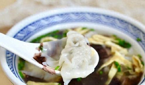 馄饨、抄手、云吞，为啥这么多叫法？它们之间有区别吗？涨知识了
