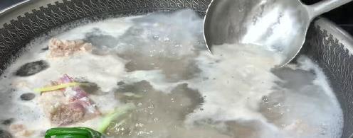 这水果和它煮成汤，营养价值翻倍，一周3次，润肺止咳，别不识货