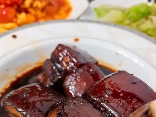 东坡肉与红烧肉：舌尖上的同源异韵
