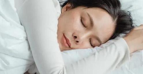 上了年纪，芹菜和木耳竟然隐藏健康风险？医生揭秘如何避免伤害！