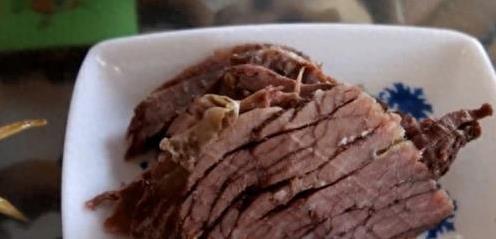 黄河边牛肉面馆爆满，40斤面团累断手，一天3头牛够吃吗？