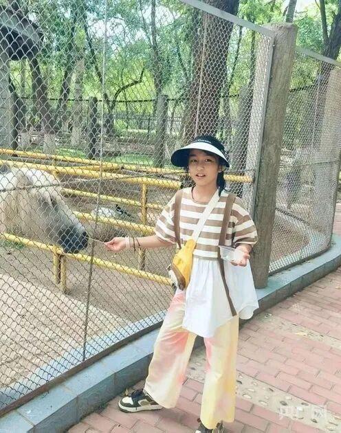 冰窟救人女孩李佳婷獲嘉獎(jiǎng) 小小年紀(jì)大大能量